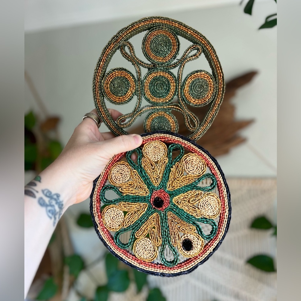 Vintage Woven Straw Trivets Set of 2 Round Boho Raffia Hot Pads Farmhouse Rustic - Picture 9 of 11